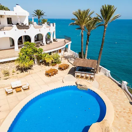 Buccara Bora Villa *