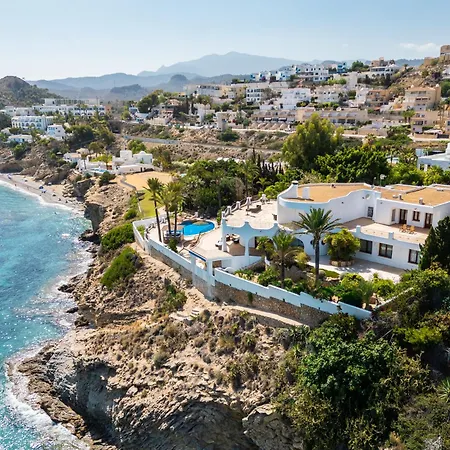 Buccara Bora Villa *
